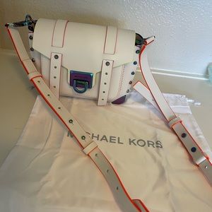 Michael Kors Manhattan Crossbody Satchel in Optic White